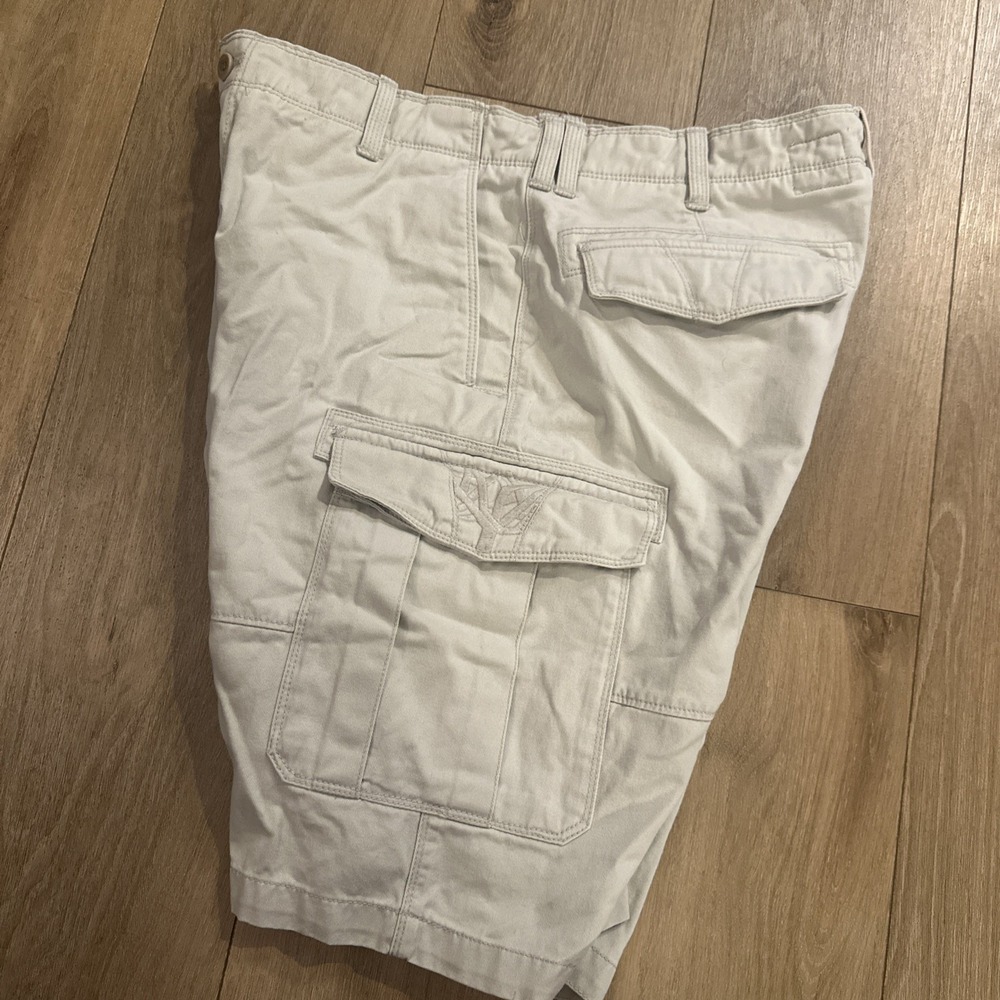 Timberland Men's Cargo Shorts Beige‎ Embroidered Logo Pocket 36 Y2K